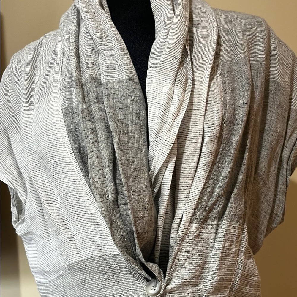 Gray Draped Top - image 3